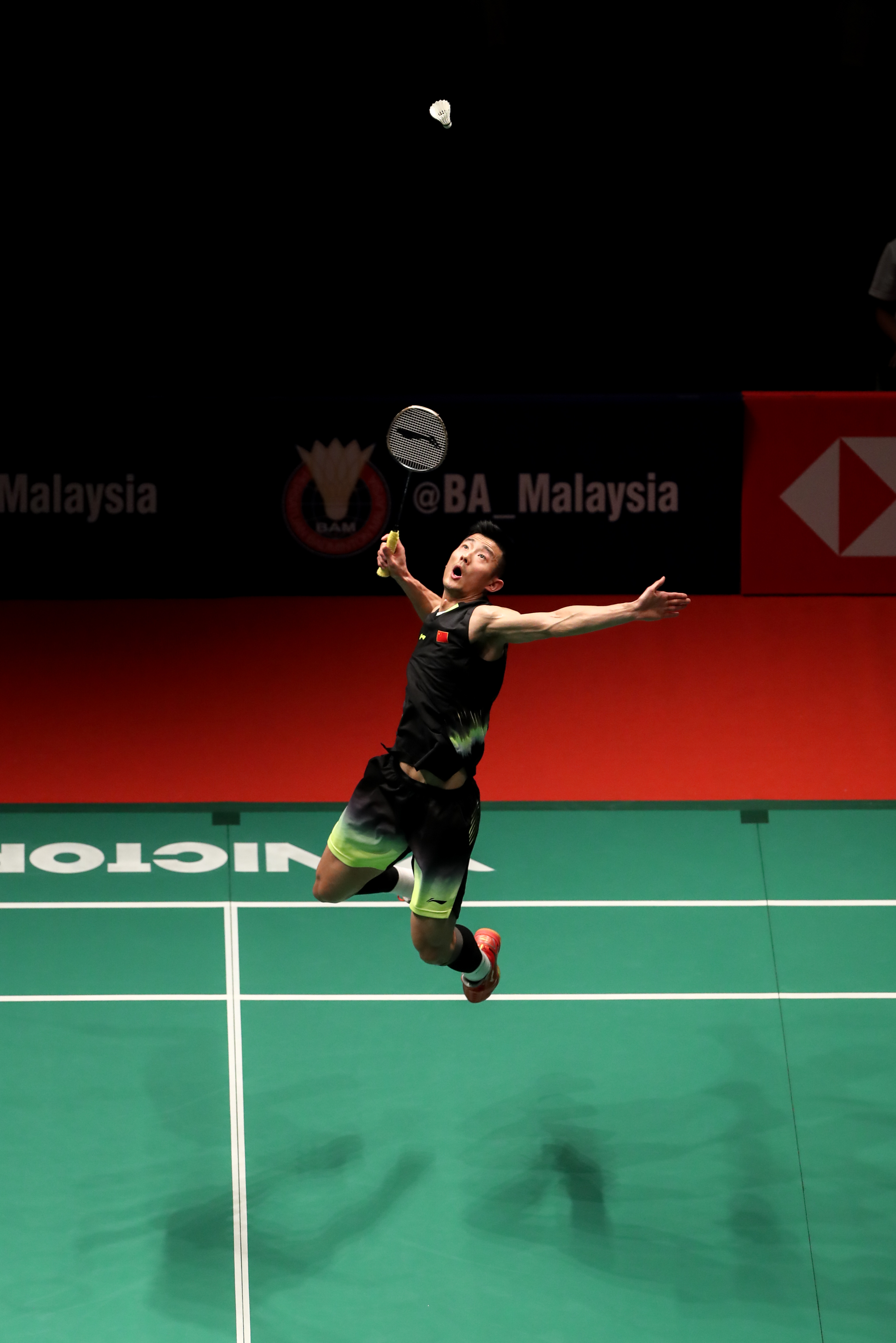 丹麦羽毛球队绝杀日本羽毛球队，谌龙统治全场