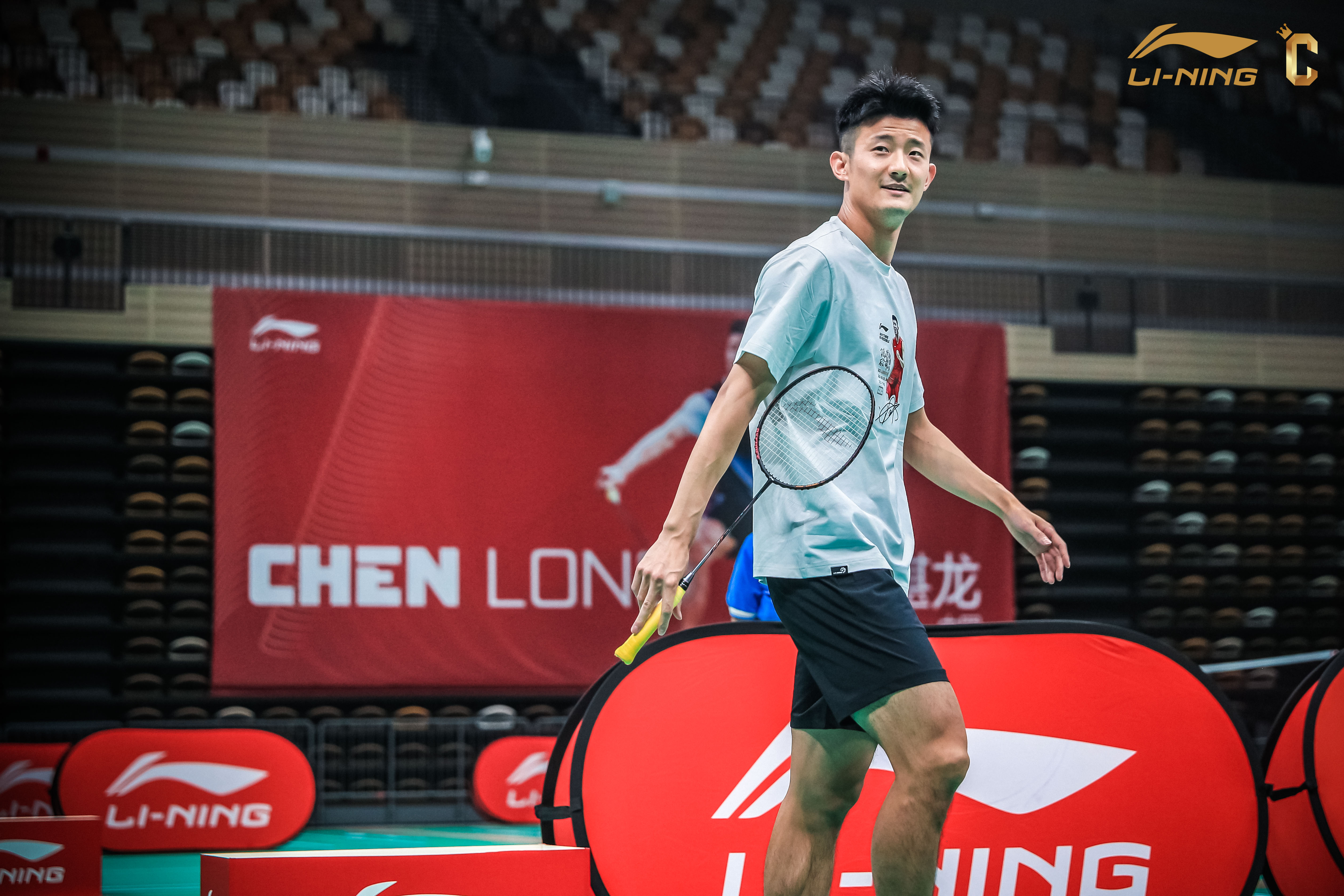 法国羽毛球队爆冷日本羽毛球队,谌龙高光表现 法国羽毛球队爆冷日本羽毛球队,谌龙高光表现