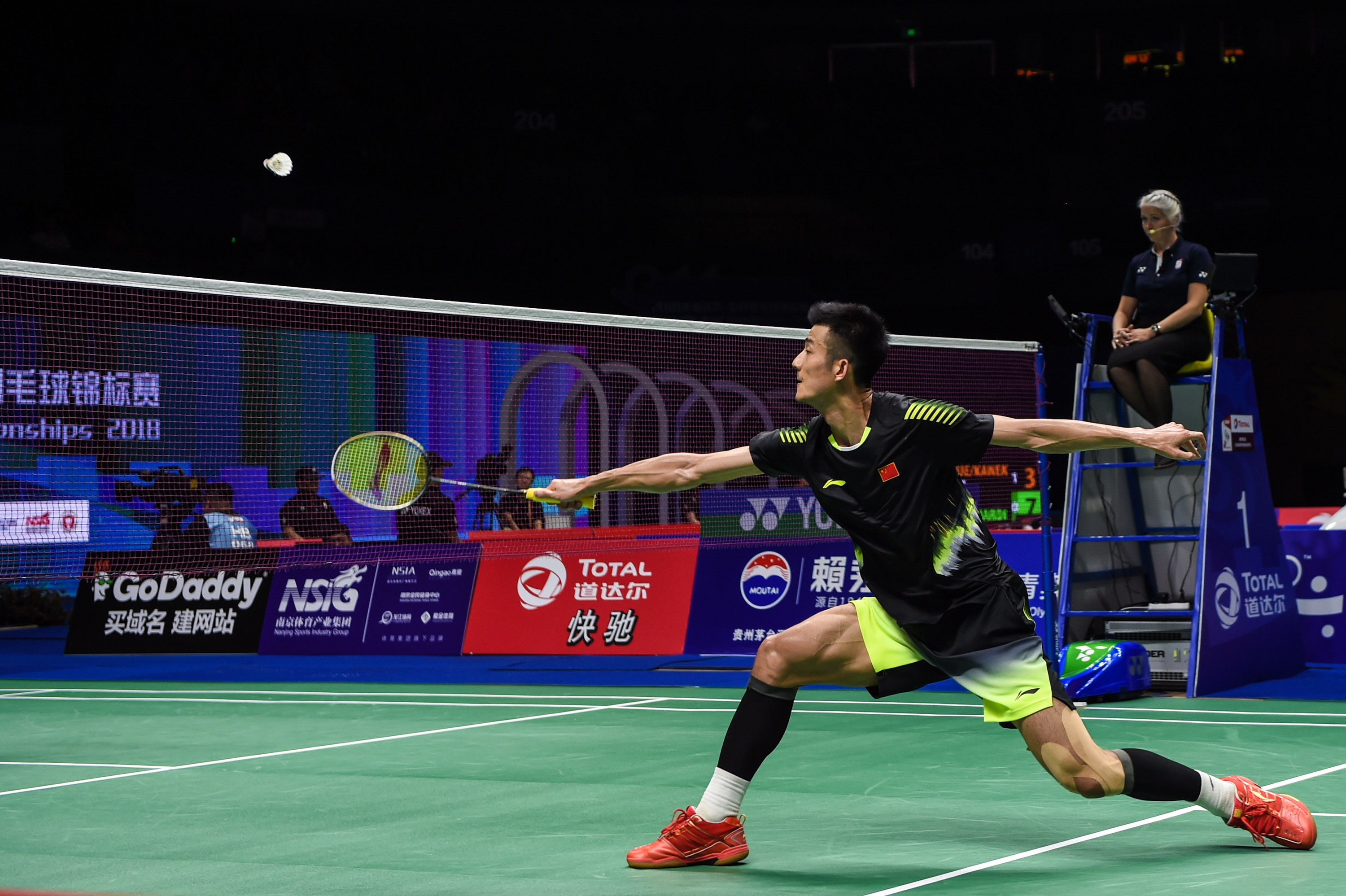 法国羽毛球队爆冷日本羽毛球队,谌龙高光表现 法国羽毛球队爆冷日本羽毛球队,谌龙高光表现