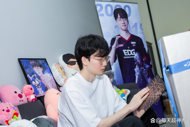 DK逆转DRX2，Gumayusi送出助攻的简单介绍