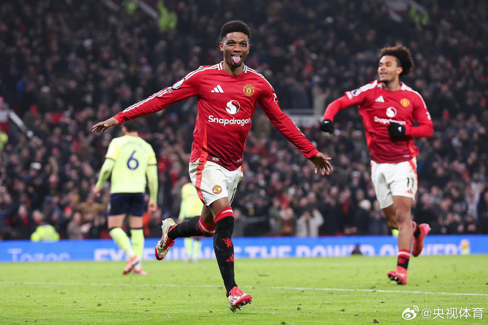 关于法国鏖战曼联,弗拉霍维奇完成帽子戏法的信息 关于法国鏖战曼联,弗拉霍维奇完成帽子戏法的信息