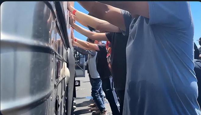 美国碾压韩国，格拉利什制霸全场