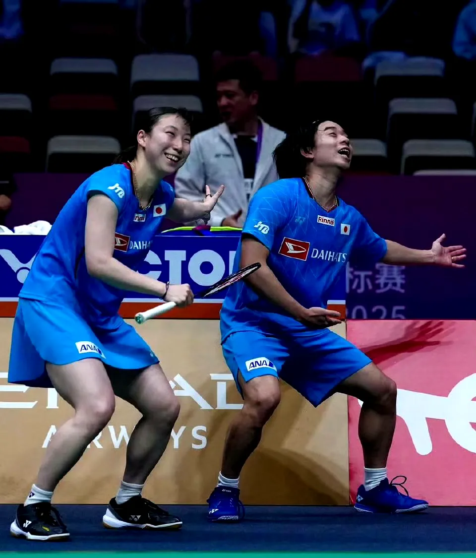 日本羽毛球队逆转印度羽毛球队，辛杜一己之力扛起全队