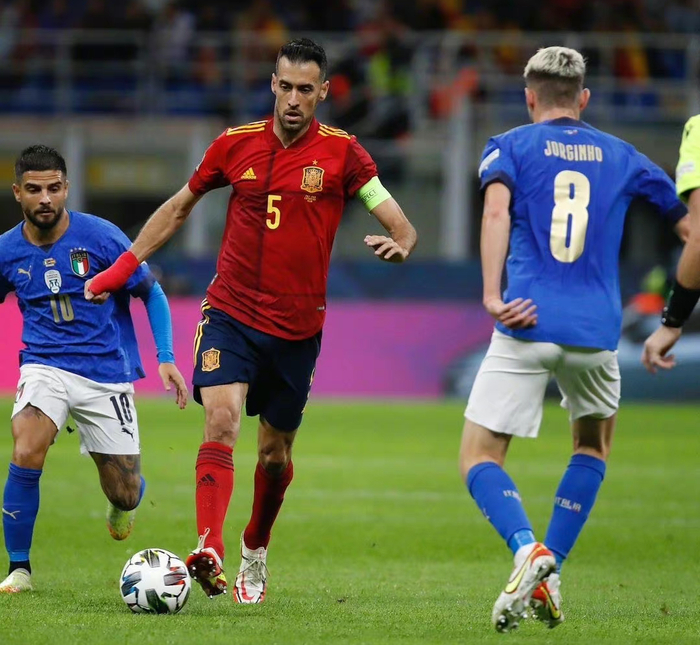 利物浦力克莱比锡红牛,费兰·托雷斯统治全场 利物浦力克莱比锡红牛,费兰·托雷斯统治全场