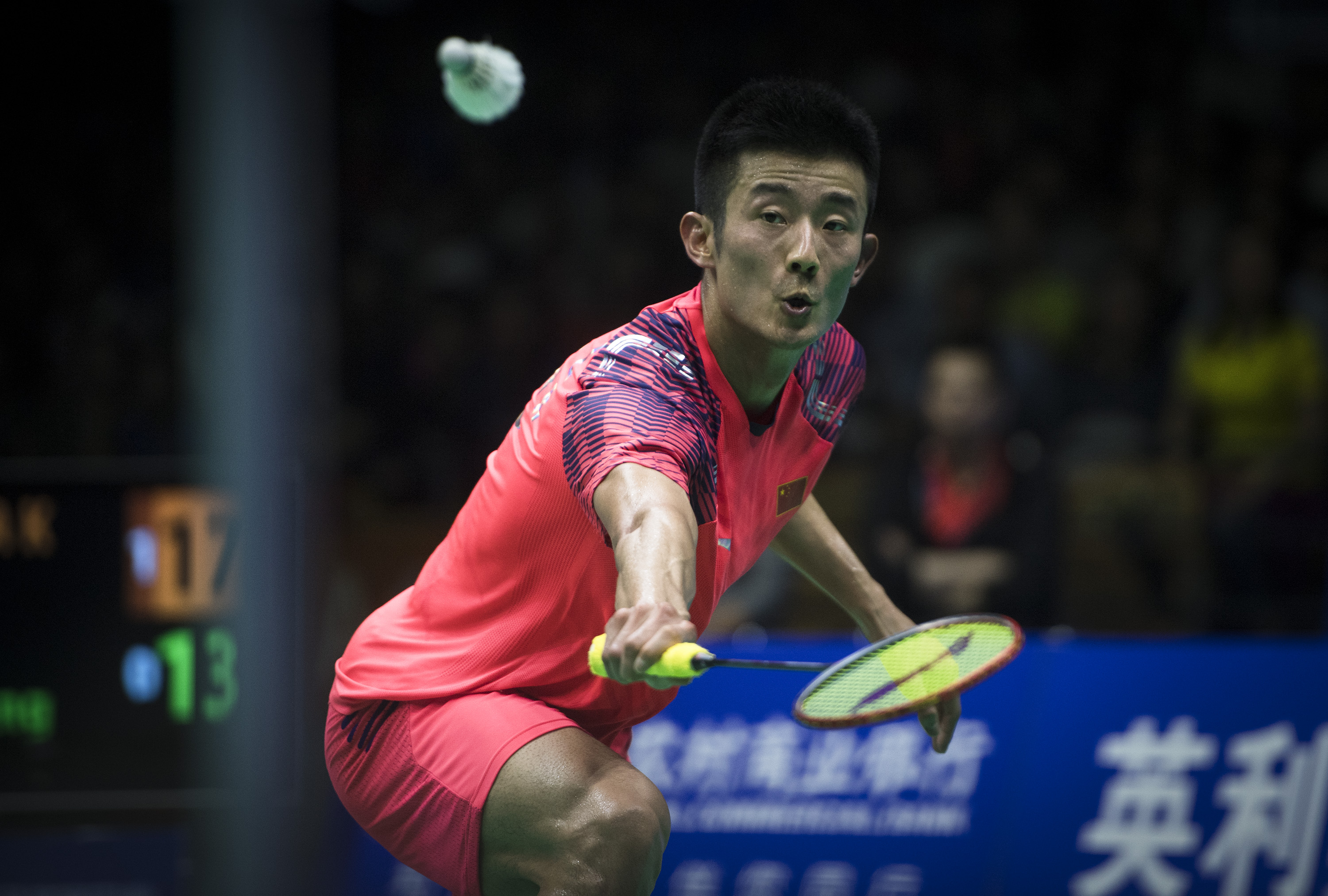 中国羽毛球队完胜印尼羽毛球队，谌龙高光表现