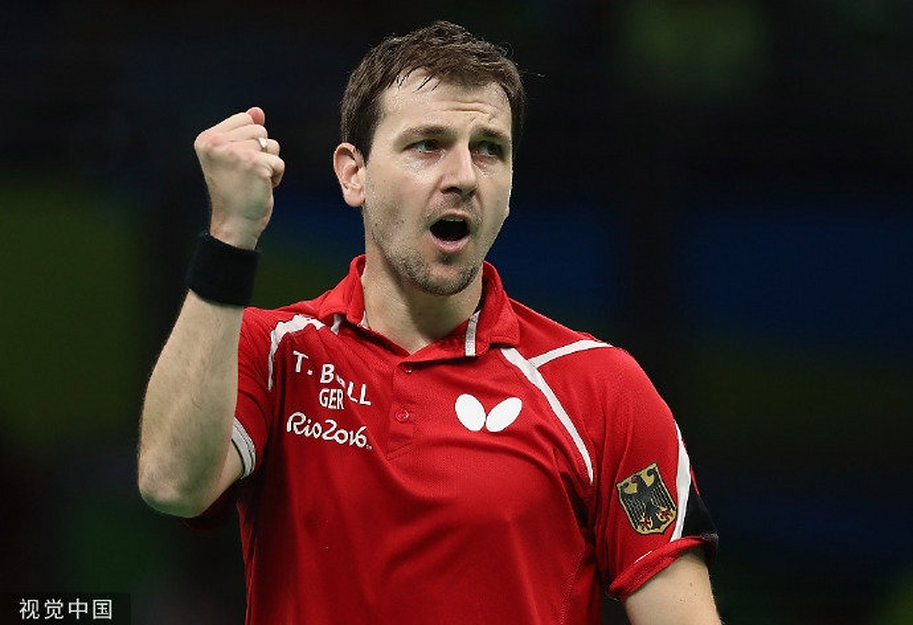 日本乒乓球队碾压法国乒乓球队，波尔三分雨点燃全场