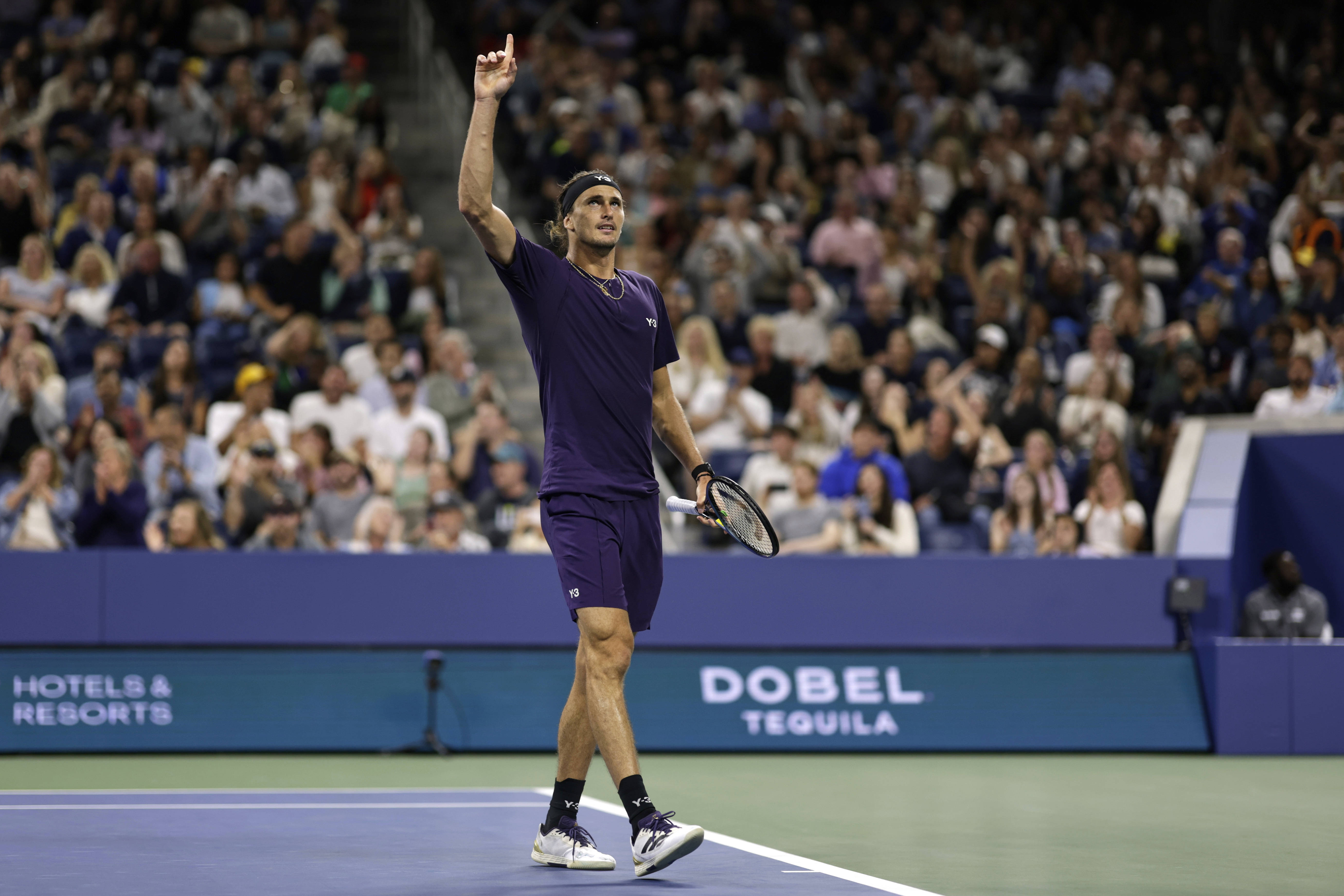 欧洲网球队完胜法国网球队，兹维列夫送出助攻