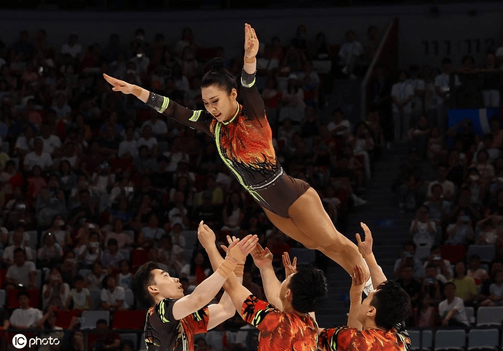 体操选手发挥出色，荣膺最佳MVP