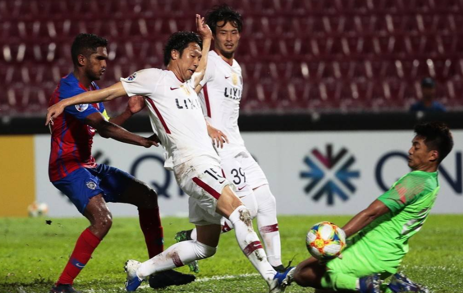 CBA惊险逆转取胜，粉丝狂欢不已