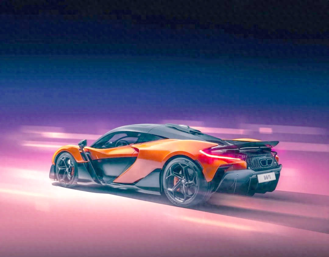 包含迈凯伦翻盘威廉姆斯，佩雷兹惊艳四座的词条