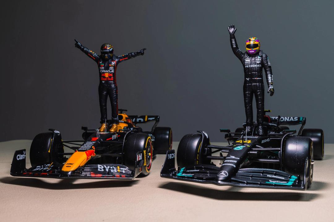 红牛车队险胜法拉利，塞恩斯惊艳四座