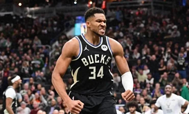 雄鹿险胜北京队，布伦森扛起全队