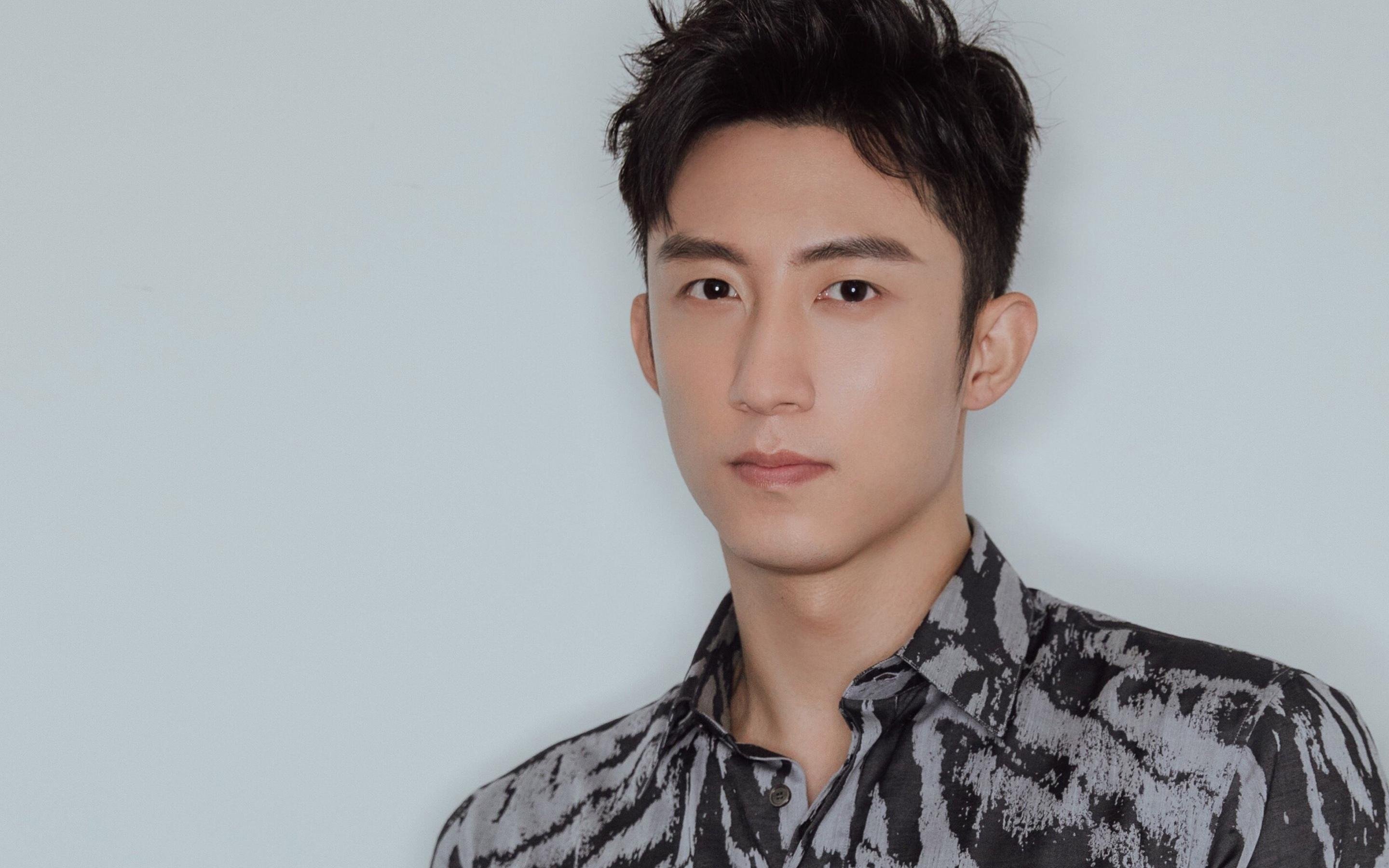 冰与火，尼克斯冷静压制爵士，范弗利特成为关键先生