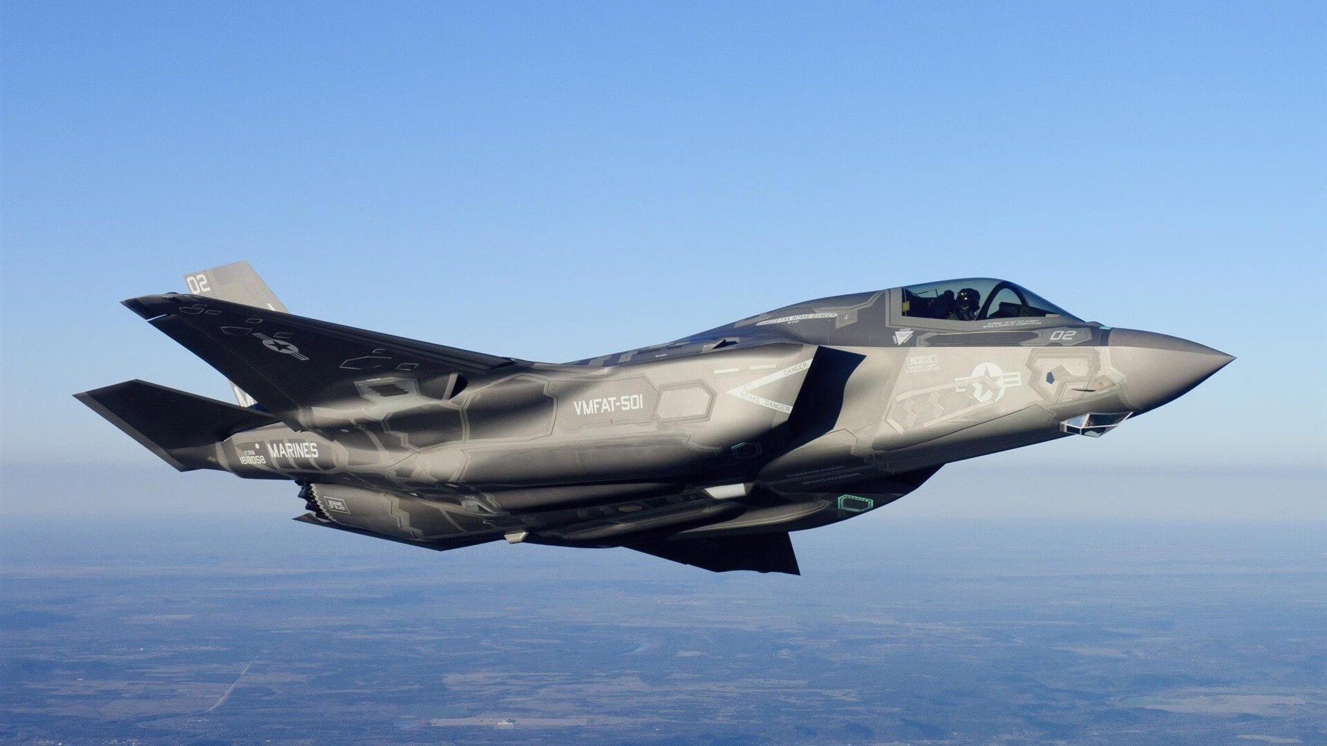 时空交错的体育之夜，当掘金鏖战快船，范弗利特在意甲焦点战接管比赛