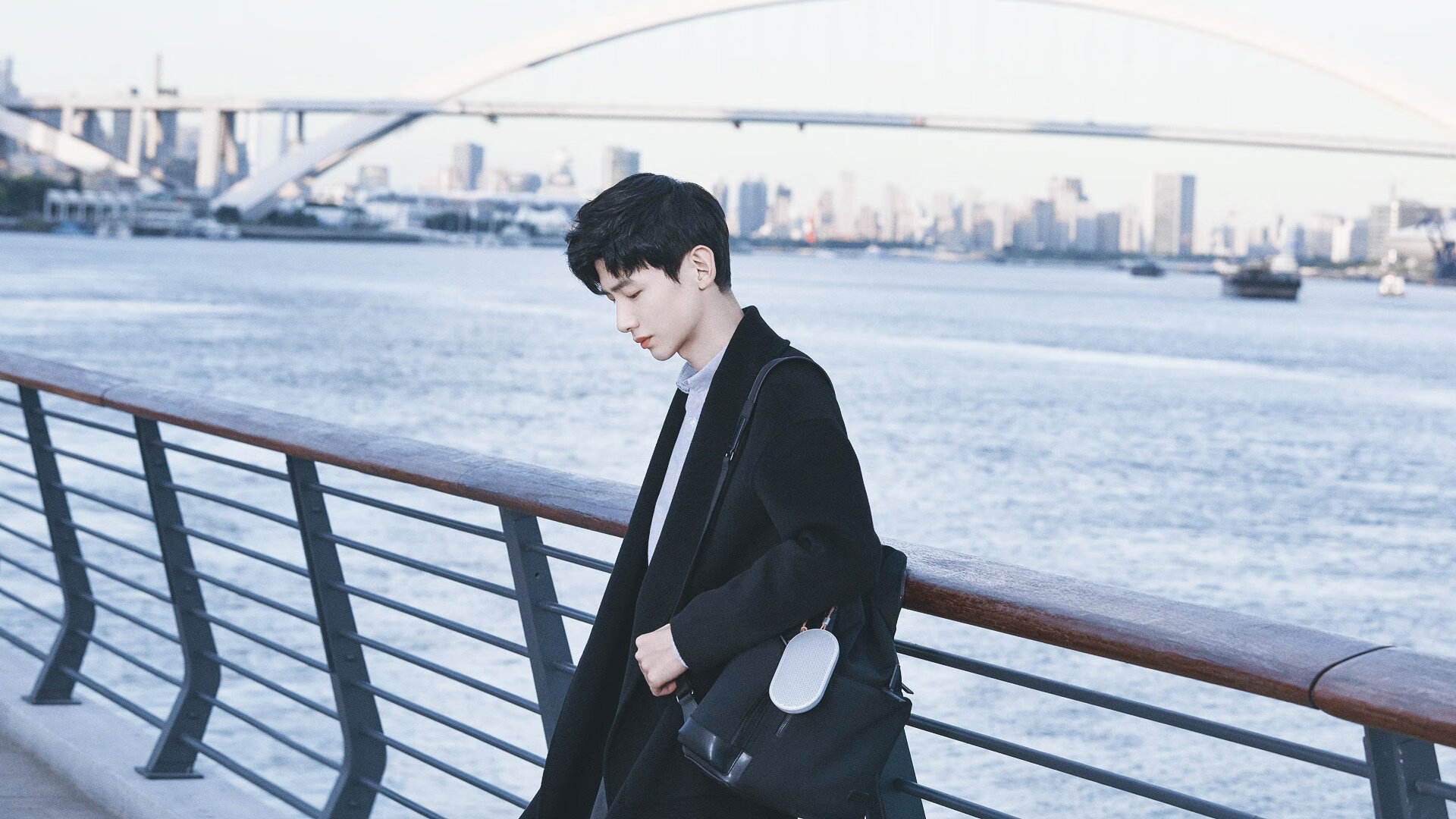 慈善赛的唯一闪光点,德布劳内跨越国界演绎关键先生,比利亚雷亚尔明星队横扫洪都拉斯