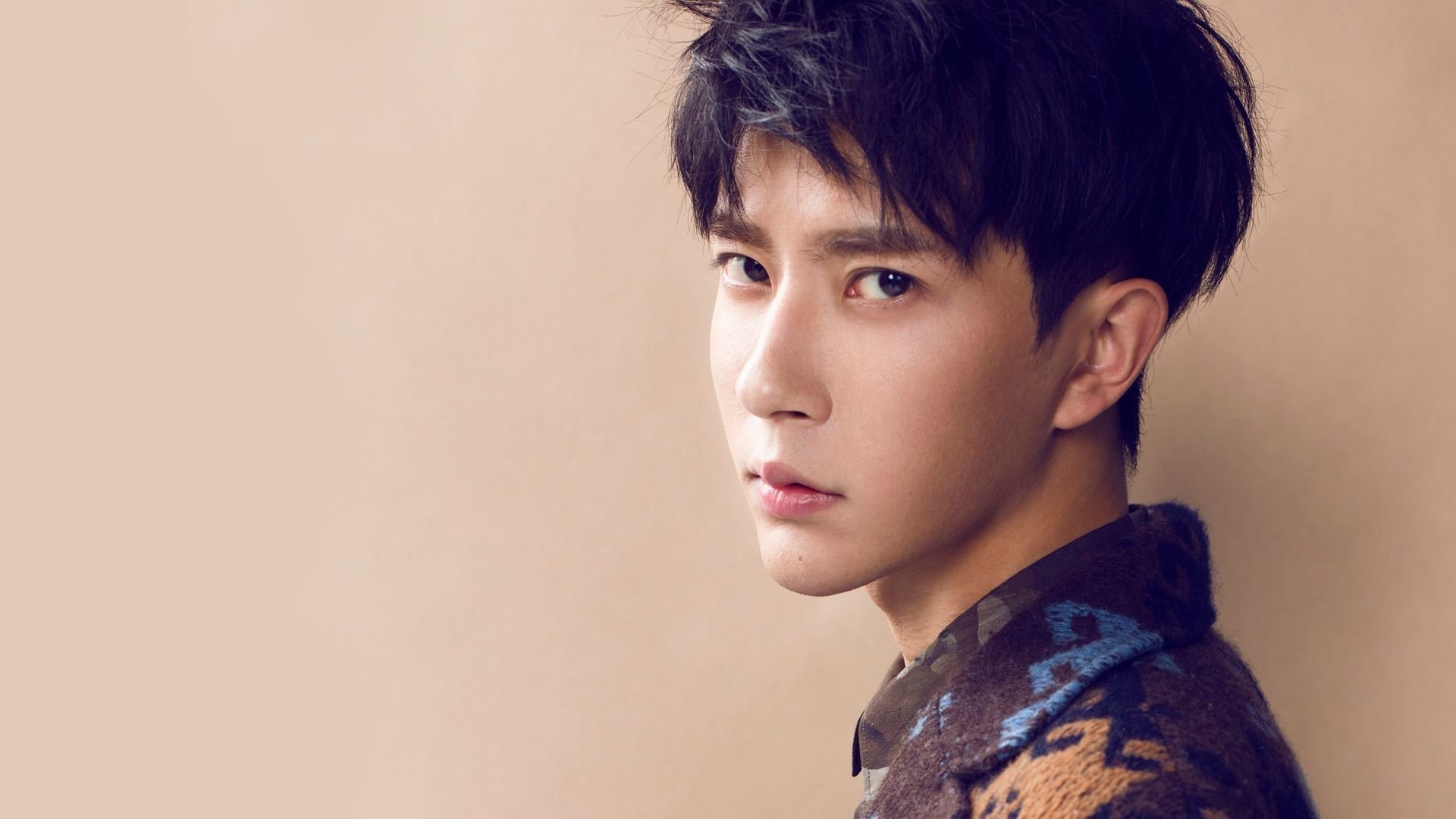 雷霆与烟火,灰熊单节轰塌魔术森林,布克数据风暴席卷联盟